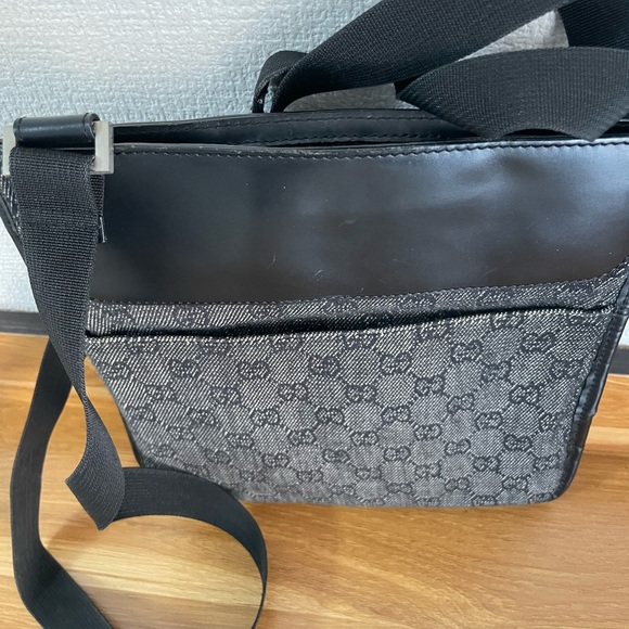 Gucci adjustable shoulder bag - Picture 9 of 10